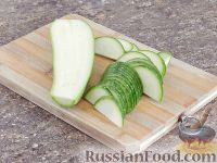 Теплый салат из курицы и овощей