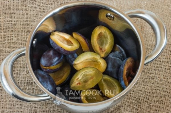 Простой чатни из слив без лука