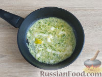 Салат с запеченным куриным филе и яичными блинчиками