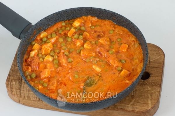 Подливка из сыра и горошка